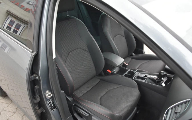 Seat Leon cena 59900 przebieg: 117000, rok produkcji 2018 z Błażowa małe 277